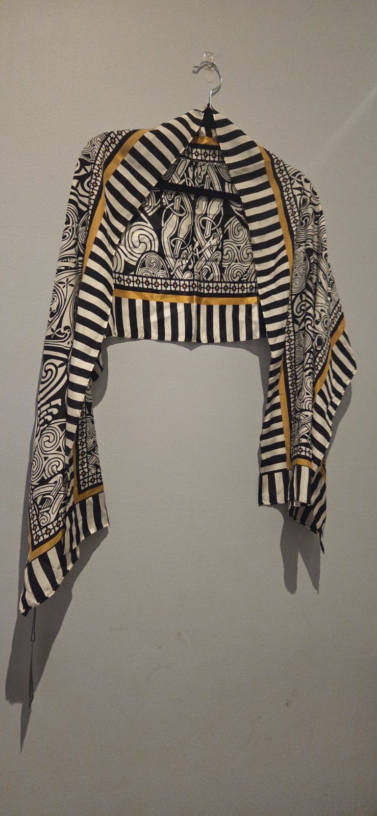 NWT Patrick Francis Designs Womens Celtic Irish Silk Scraf - Black, White, Gold