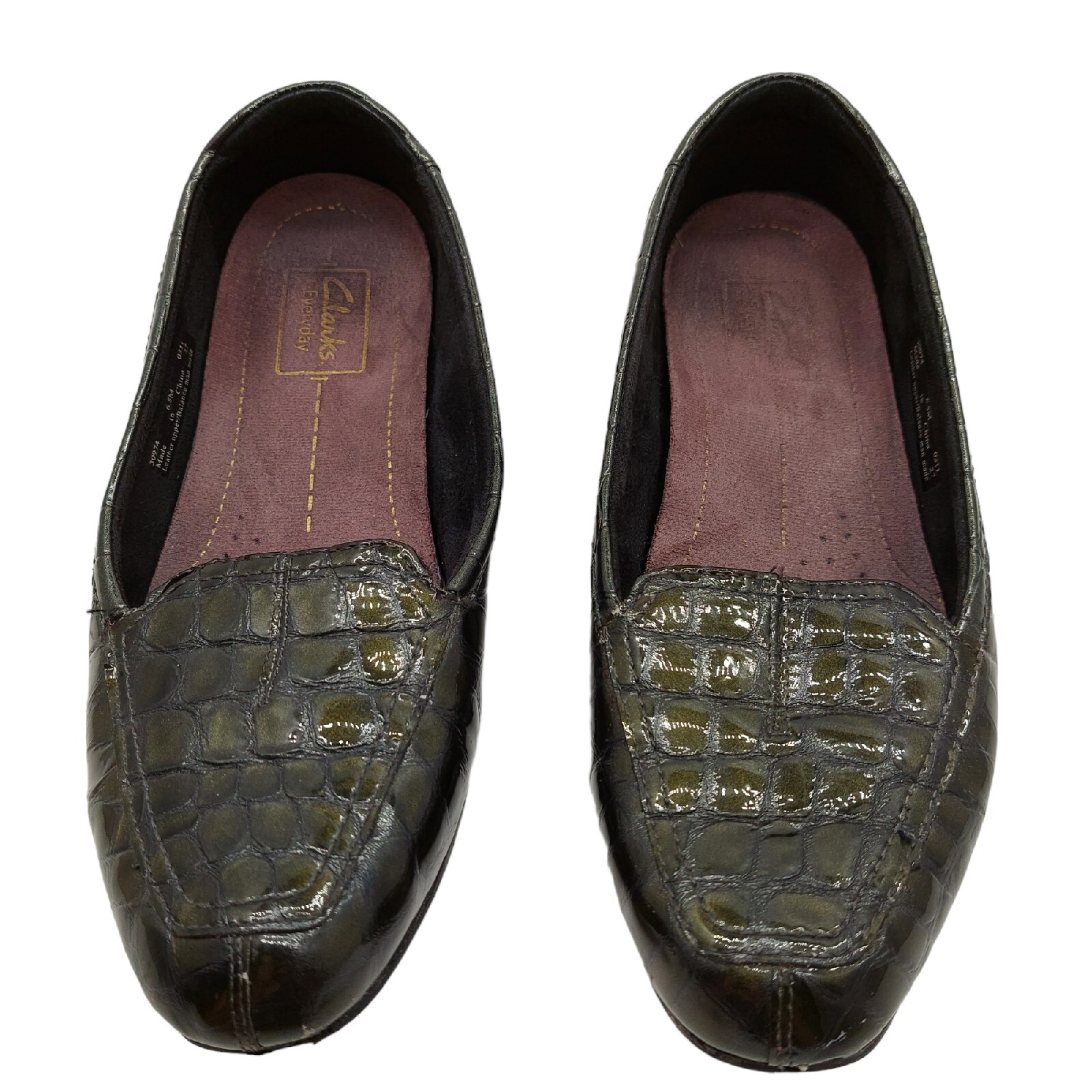 Clark's Green Croc Print Leather Loafers Size 6.5 Like New