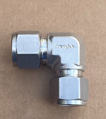 Swagelok  1/2''  Tube  Stainless Steel 90 Elbow Union SS-810-9 Several Avail  New