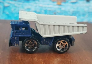 matchbox dump truck 1989