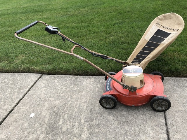 Backyard riding lawn mower Energy Tools