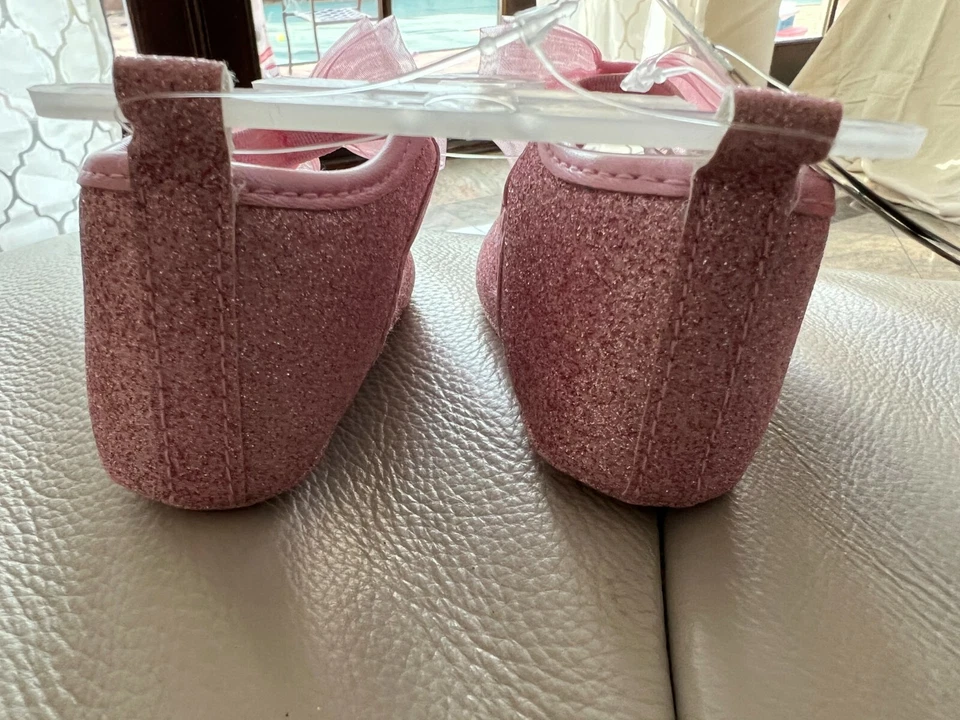 Laura Ashley Baby Pink Glitter Shimmer Maryjane Crib Shoes With Bow NWT Size 2 - Image 2 of 4