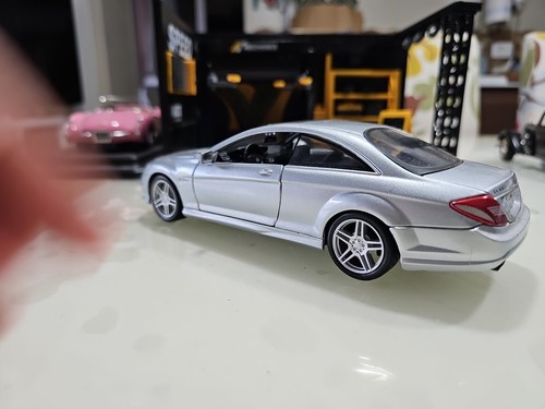 Mercedes-Benz CL63 AMG Modellauto 1:24 Silber NEU/NEW OVP - Foto 8 di 21