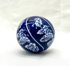Blue & White Porcelain Decorative Ball Floral Pattern 2.5” Oriental Style