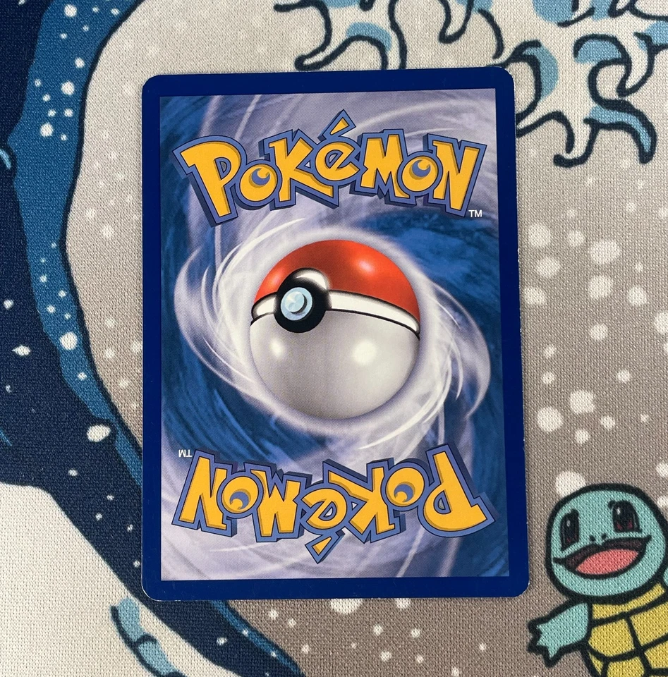 Minccino RC18/RC25 Radiant Collection Holo Black & White Legendary Treasures LP - Image 3 of 3
