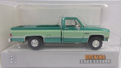 Brekina 1:87 - GMC Sierra Grande - hellgrün / grün-metallic - 19650