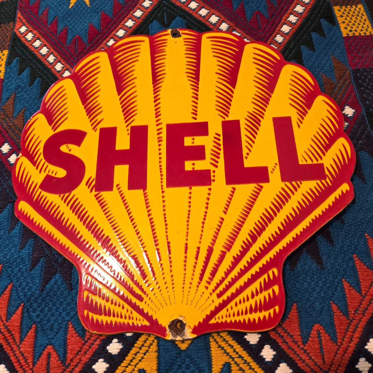 Shell Porcelain Sign In Collectible Gas & Oil Advertising Signs