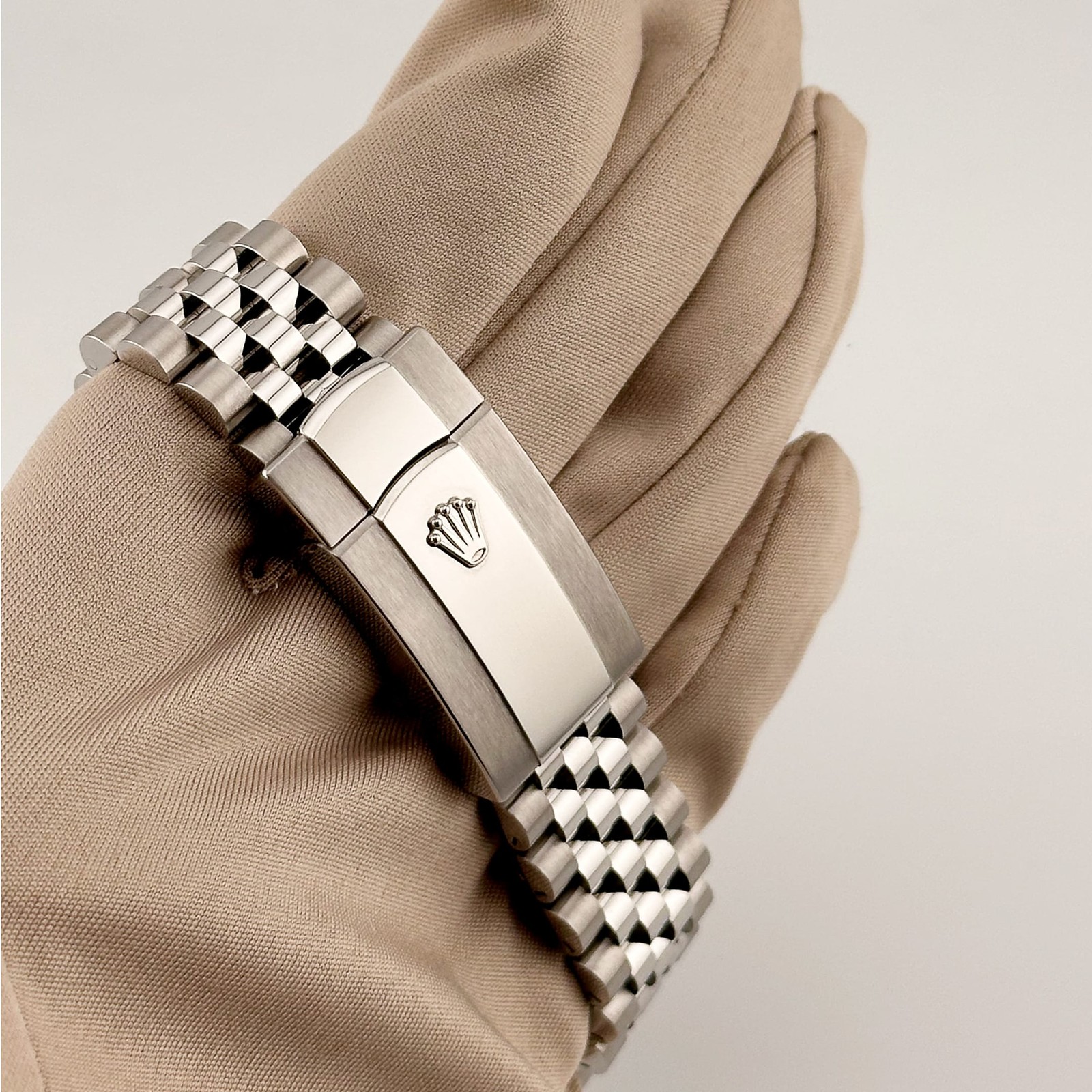 Rolex Datejust 36 126200 Stainless Steel 'Wimbledon' Slate Dial Jubilee (2026) image 9