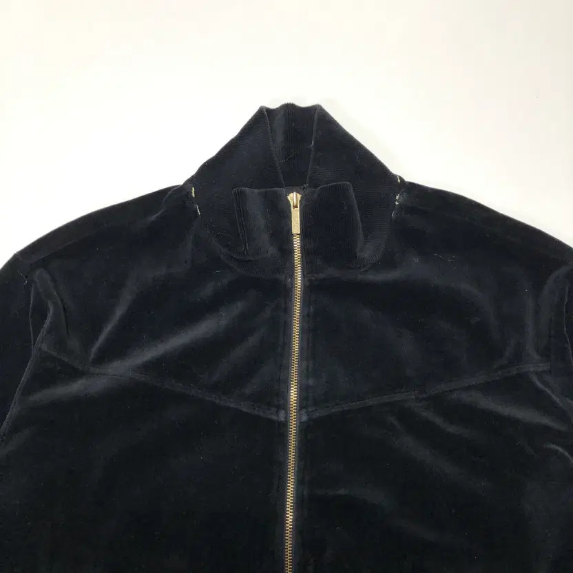 Adidas Velvet Jersey Size L Vintage Men’s Athletic Top thumbnail 3