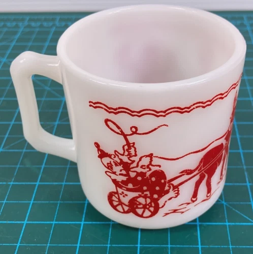 VINTAGE CHILD'S MUG HAZEL ATLAS CIRCUS CLOWN RED WHITE MILK GLASS CUP