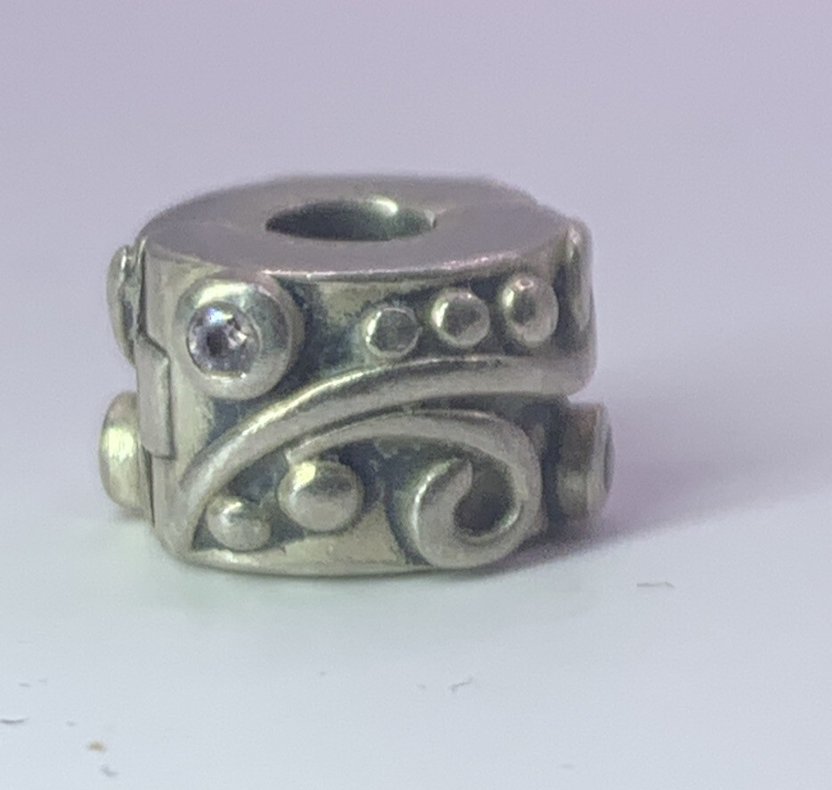 Picture 3 of 5