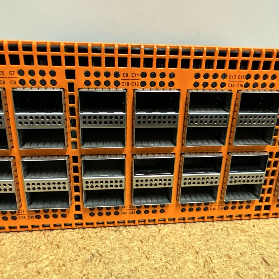 Gigamon GigaVUE-TA200 GVS-TAC21 Network Monitoring Device - Image 4 of 4