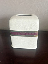 Croscill Home Dover Manor Porcelain Tissue Box Cover 6 x6 x6.5 H NWT
