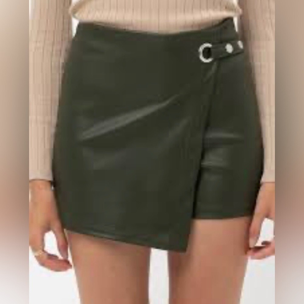 Francesca Alya Vegan Leather Side Buckle Mini Skirt Olive Green Size NWT