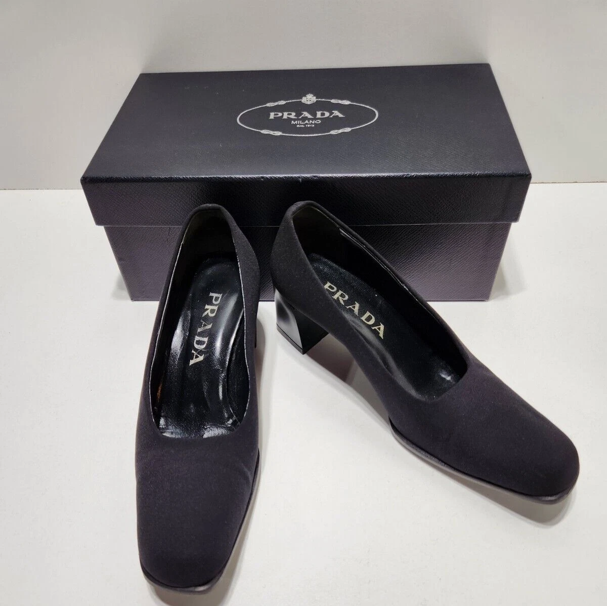 Scarpe Prada vintage donna nere tessuto e pelle anni 90 tacco a blocco a pompa misura 5 35 5
