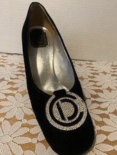 Vintage Christian Dior shoe from the 1968 collection. One right shoe Size 7B