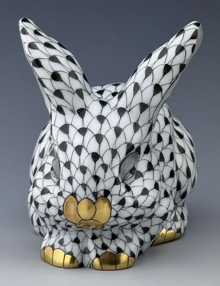 🦋 MINT HEREND Sleepy Bunny Rabbit Black Fishnet Figurine ($500 Retail) - Image 2 of 4
