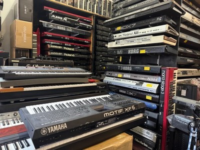 Yamaha Motif XF6  keyboard 61  keys  XF    ARMENS