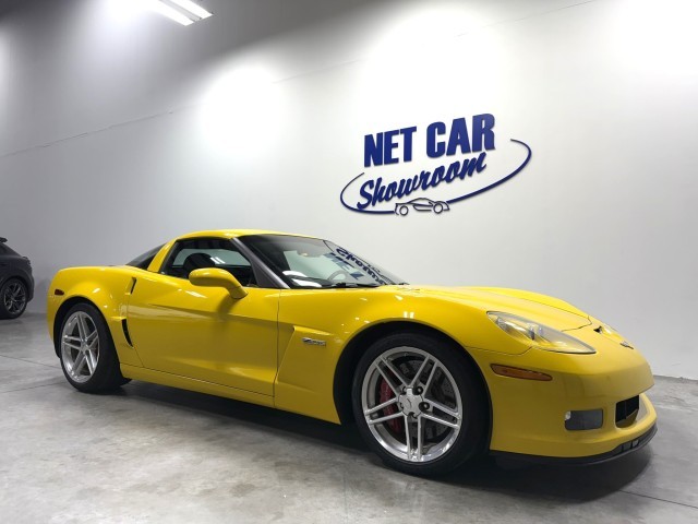 2007 Yellow Chevrolet Corvette   | C6 Corvette Photo 2