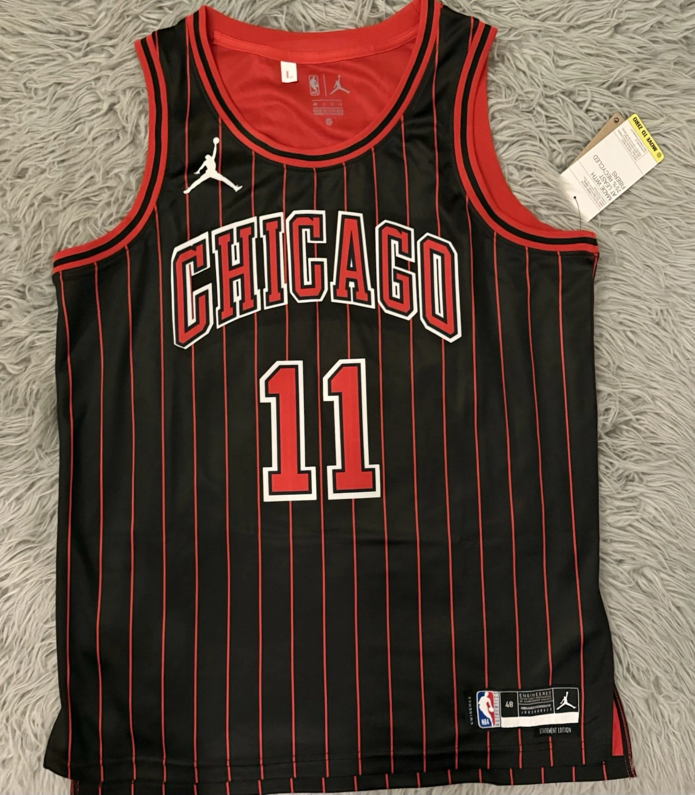 Ayo Dosunmu Chicago Bulls Jersey Men’s Large