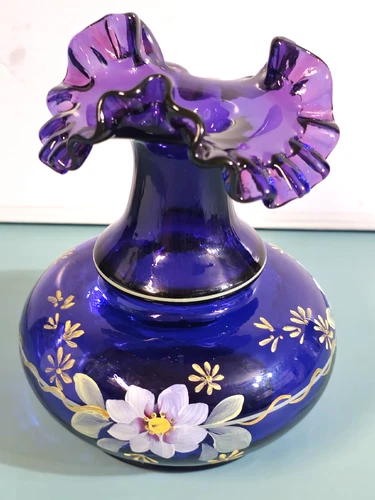 Royal Purple Limited Edition Fenton Ruffled Edge Vase Historical Collection 1998