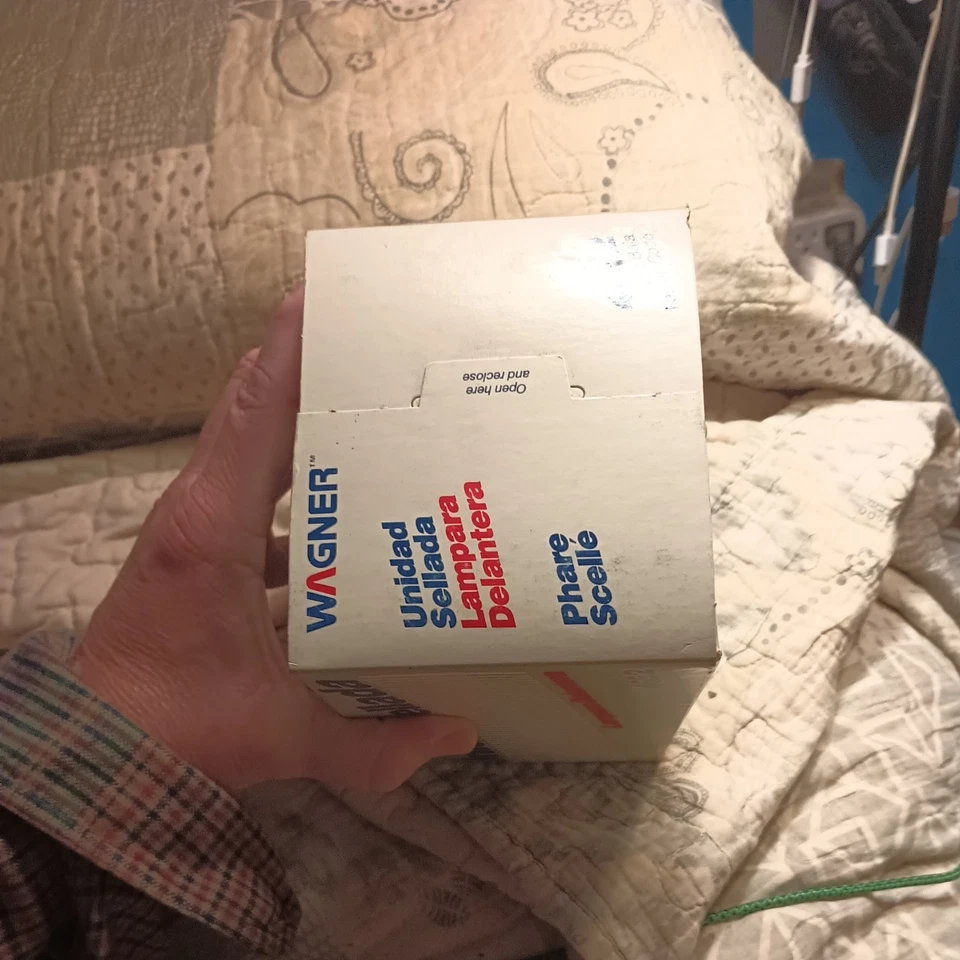 Headlight Bulb Wagner Lighting 4652 NEW in BOX - Image 4 of 4