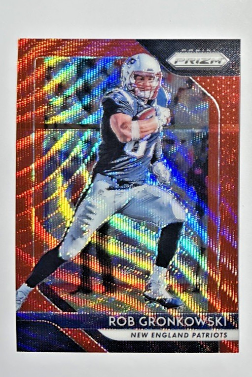 Rob Gronkowski 2018 Panini Prizm #70 Red Wave NFL Insert Card /149 Patriots HOF