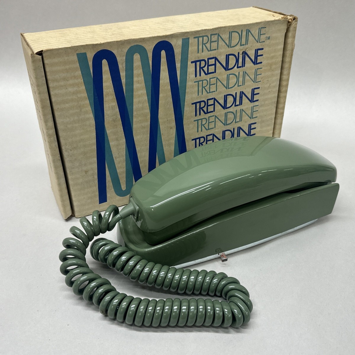 Vintage Analog Phone by Michael Mullan額装 Vintage Analog Phone by Michael Mullan額装