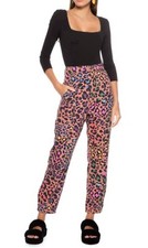 NWT  FARM RIO BODY TOP  SIZE MEDIUM  PK1633