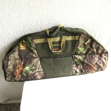 Primos Soft Bow Case Realtree Very Good Used 1 time Camo 40 in x 20 inch Zippers