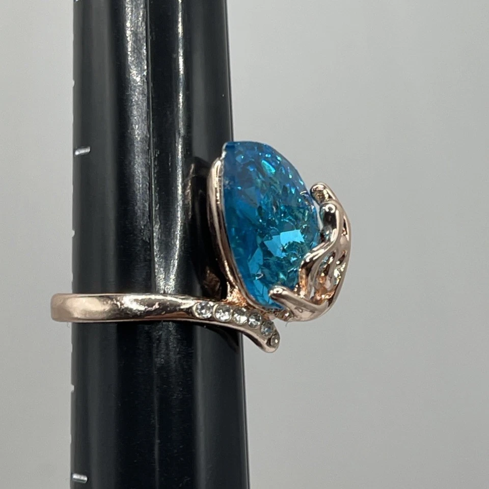 Anillo de diamantes de imitación en forma de pera gota de agua azul aguamarina relleno de oro rosa talla 7 Foto 4 de 4