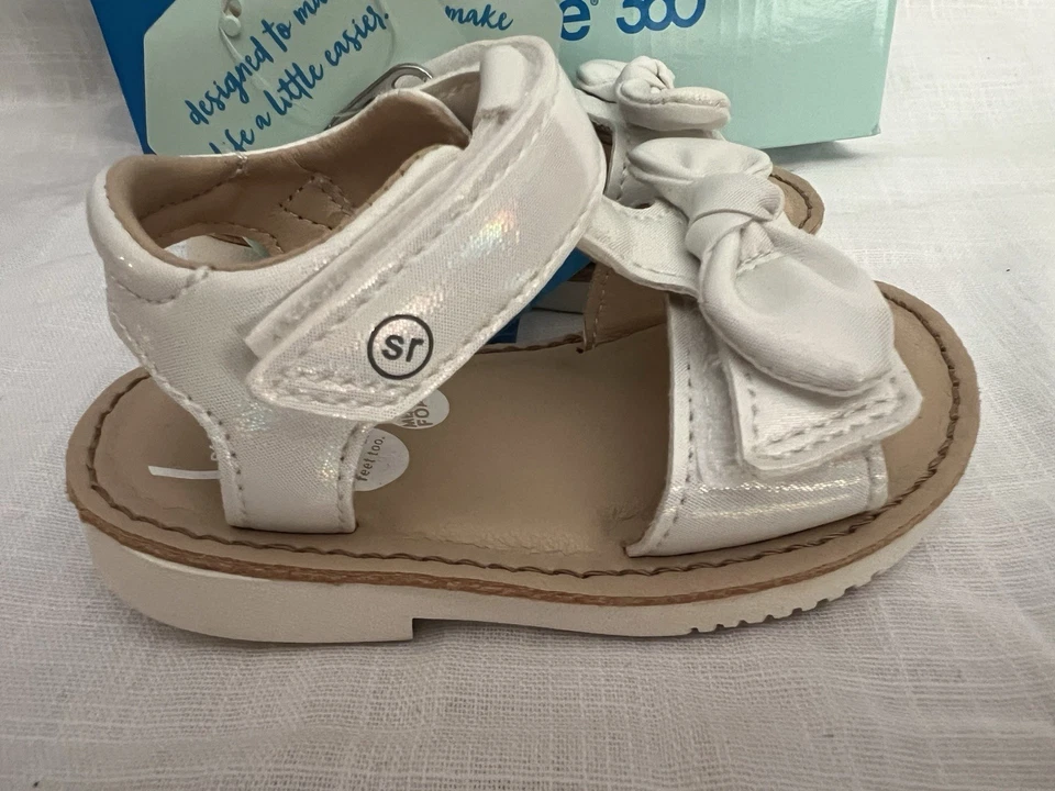 Sandalias STRIDE RITE 360 Frida Plateadas Blancas Zapatos Niña EE. UU. Talla 5M Foto 4 de 4