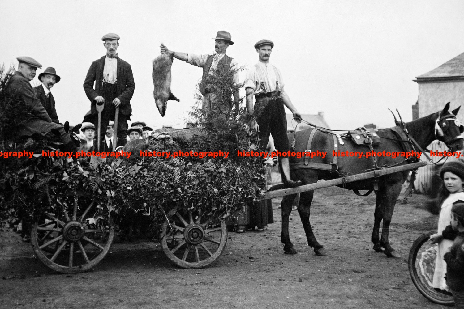 F015840 Torrington Hospital Carnival Horse Drawn Cart With People Devon 1913