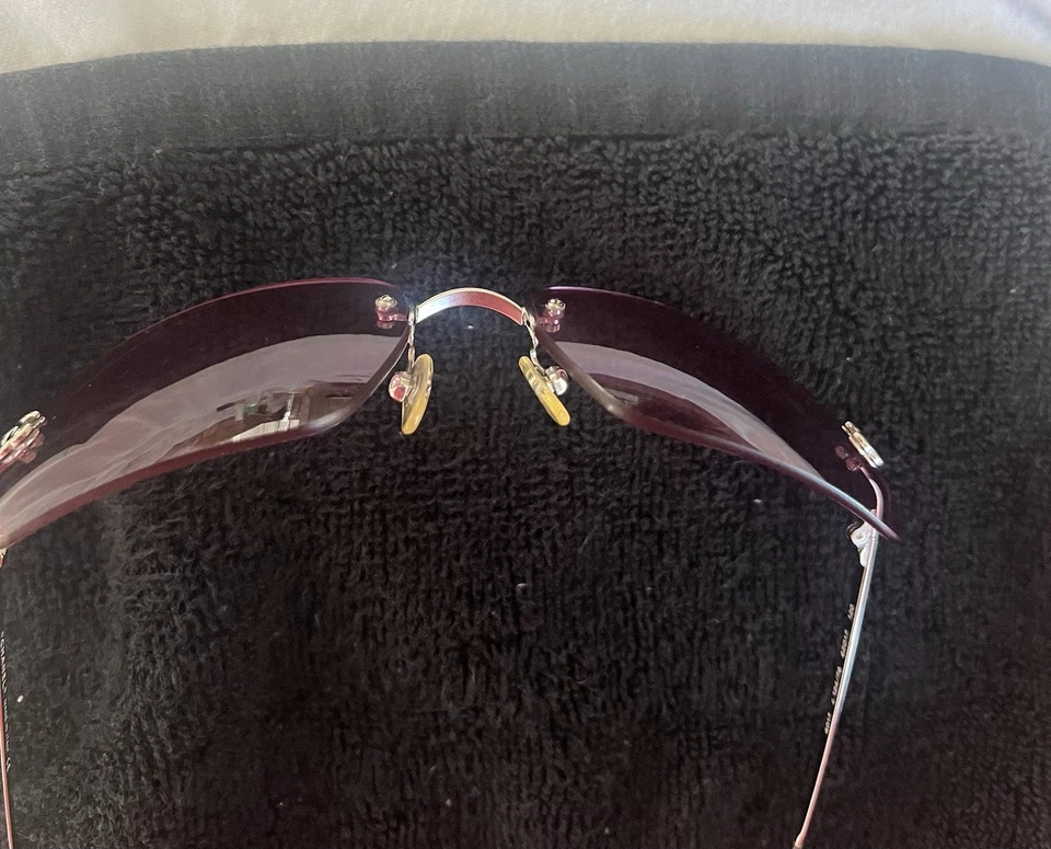 Gafas de sol Chanel moradas sin montura lentes degradadas. ¡Experimenta lujo! Foto 4 de 4