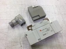 SMC SY7120-5DZ-02-F2 SY SERIES BASE-MOUNTED BODY 5 PORTS AIR SOLENOID VALVE