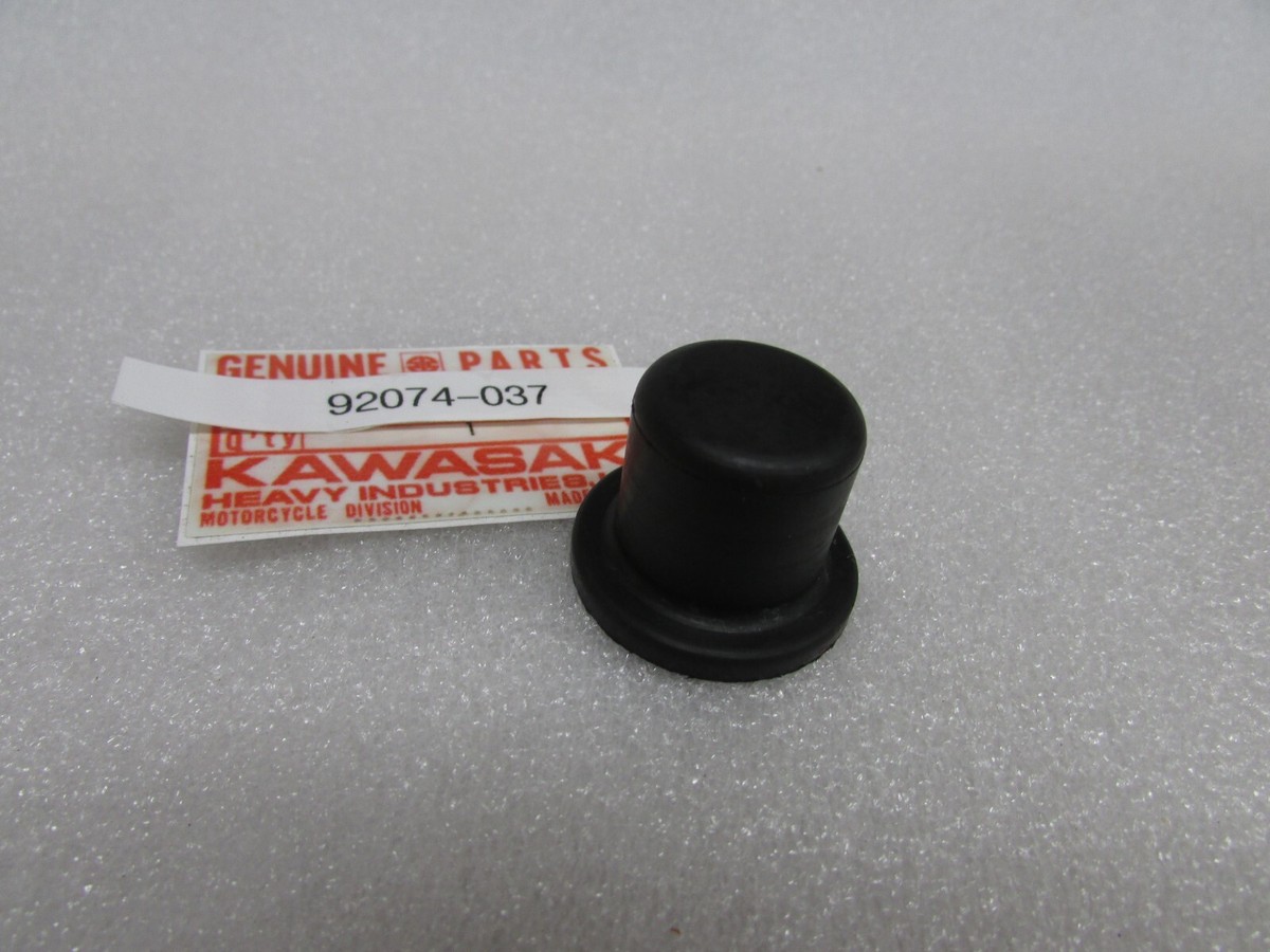 NOS KAWASAKI KZ1000D Z1R KZ1000E SHAFT OEM KICKSTARTER PLUG 92074