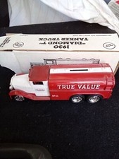 ERTL 1930 Diamond T Tanker Truck/Bank