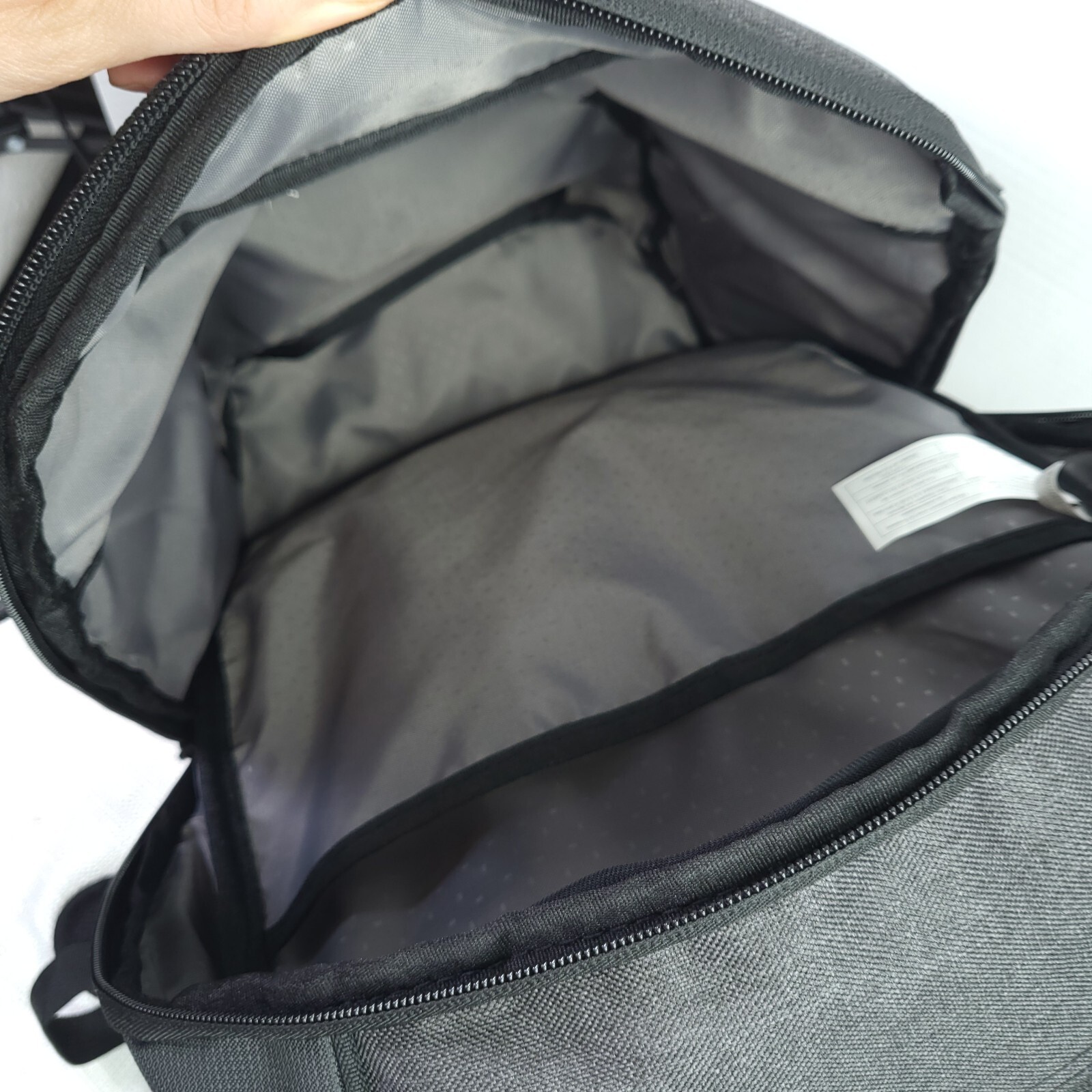 Ogio Hatch Backpack Excellent Condition Large Lap… - image 11