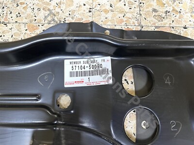 ラジエータサポートSUB−ASSYRHのみ 53202-48090 ハリアー