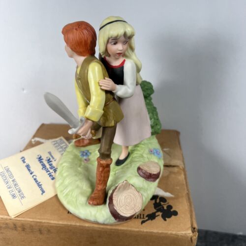 Disney's Magic Memories "The Black Cauldron" Figurine Limited Ed #1972/15,000 - Picture 3 of 17