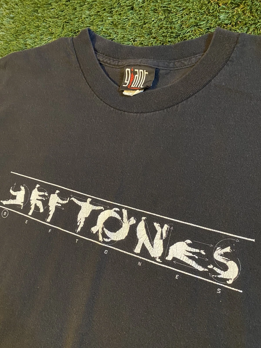 Vintage hotsell deftones shirt