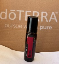 Ich biete ein ungeöffnetes doTERRA Touch Ros...