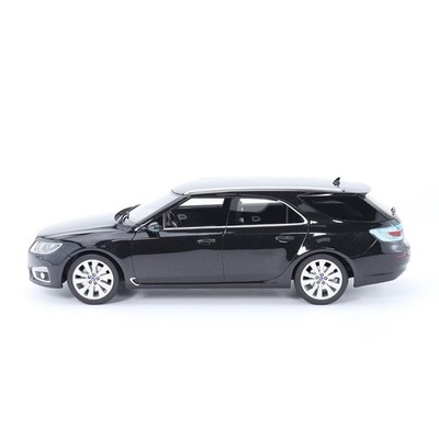 1:18 Saab 9-5 Sportcombi Resin Model Car RadScale Collectibles