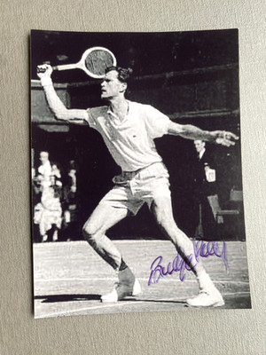 BUDGE PATTY ( 2021)  Tennis Hall Of fame signed Foto 10x13.5 Autogramm