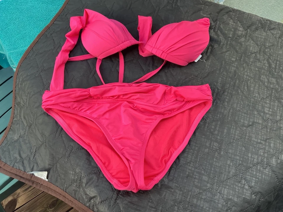 Nuevo sin etiquetas Top e inferior de bikini de bambú rosa brillante 2 para dama talla mediana Foto 2 de 4