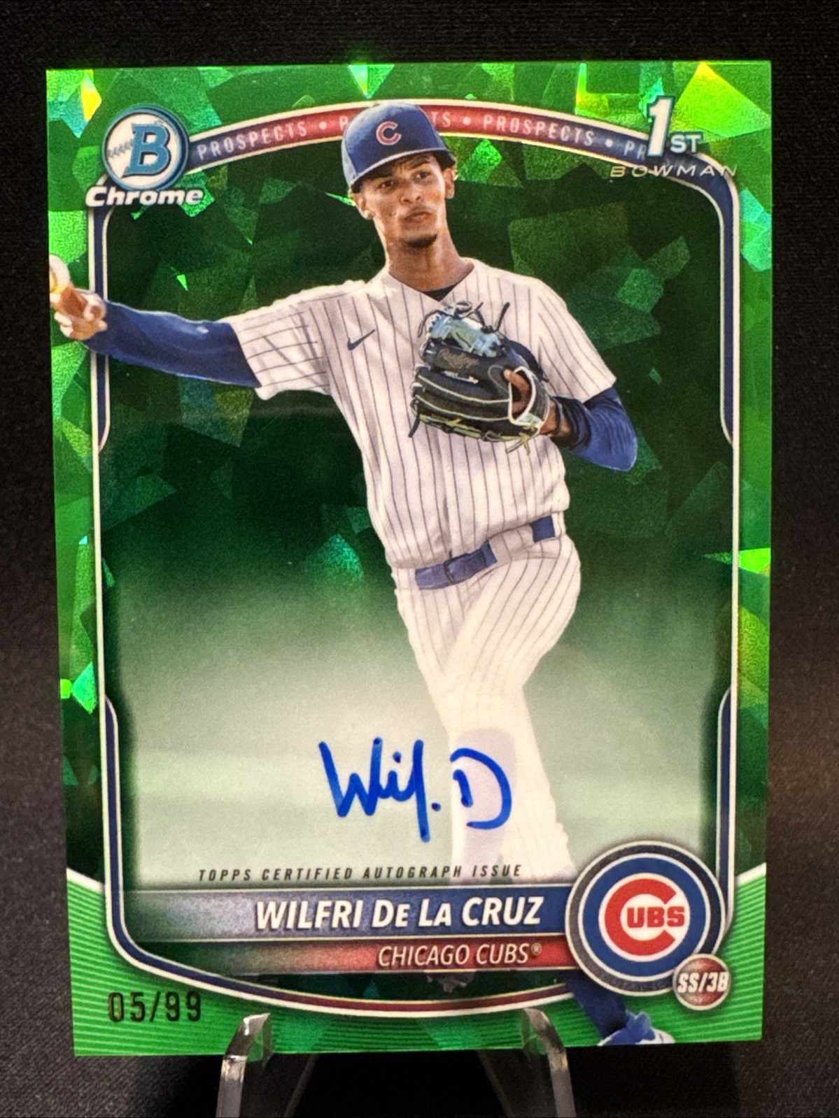 2025 Bowman Chrome Wilfri De La Cruz 1ST Prospects Auto Green Sapphire /99
