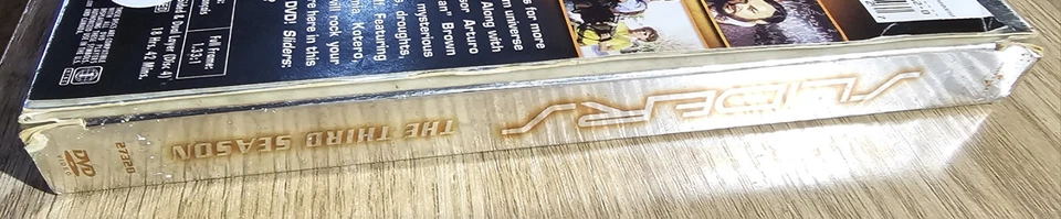 • Sliders: The Complete Third Season 3 • DVD • Region 1 • NTSC • FREE postage!! - Image 4 of 4