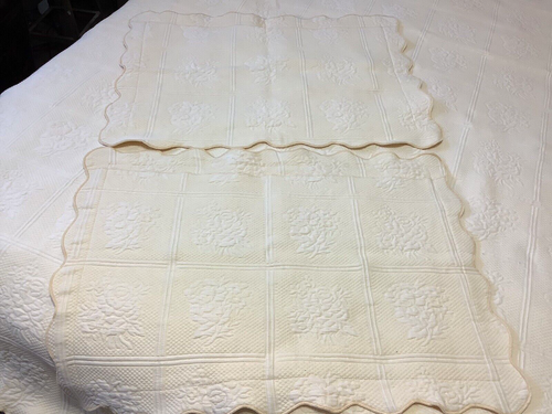 Vintage Martha Stewart Floral Matelasse Full Coverlet & 2 Shams Creamy Yellow - Picture 4 of 9