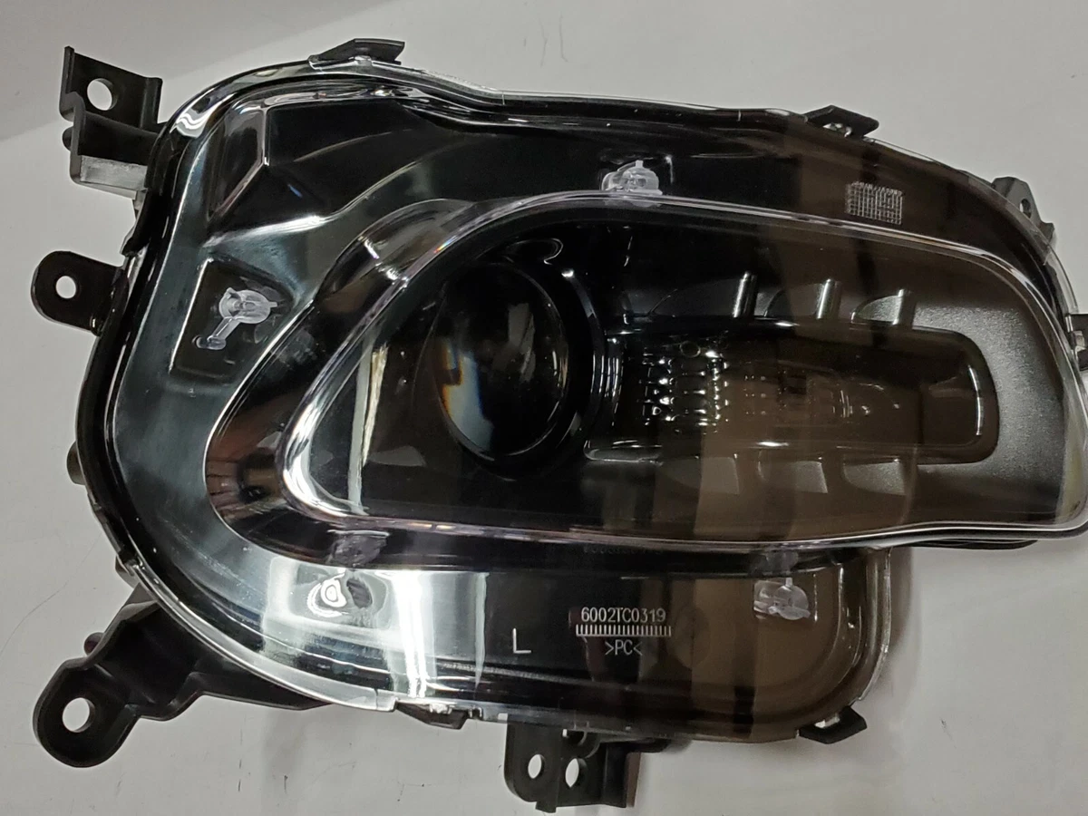 Headlight Black RH HID/Xenon Fits 2014-2018 Jeep Cherokee 