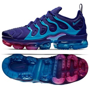 vapormax plus hornets